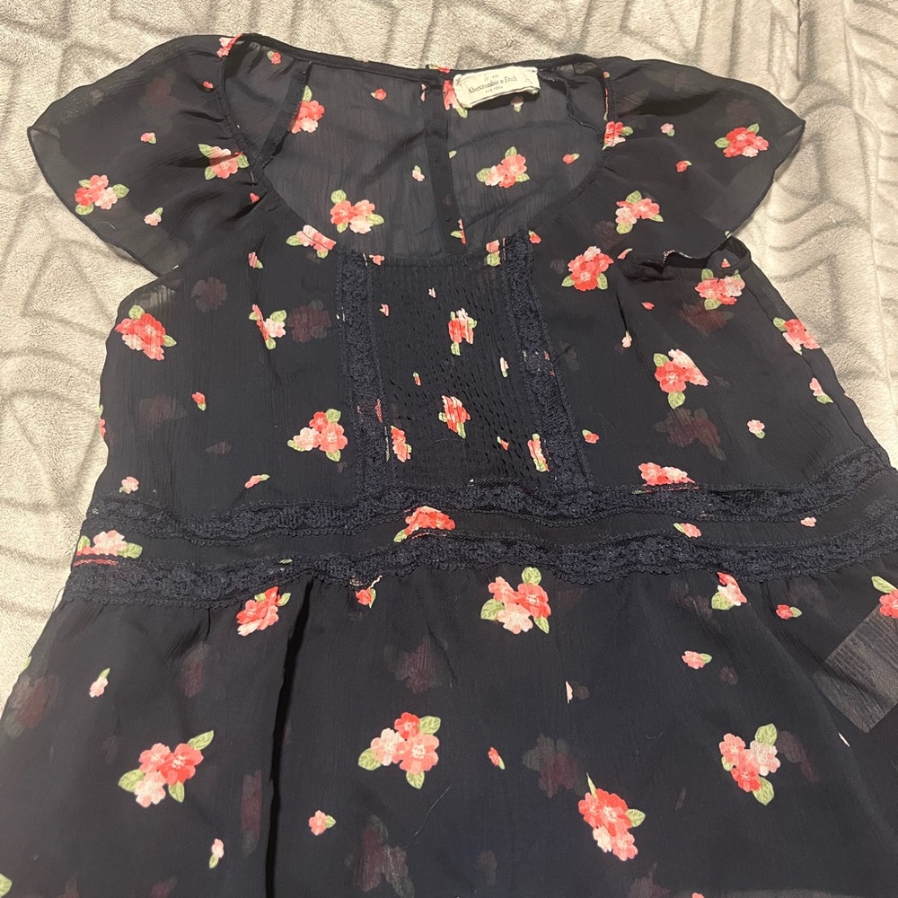 Abercrombie & Fitch Navy Floral  Blouse